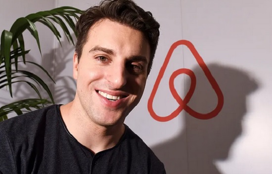 Ο CEO της Airbnb προτρέπει τους Γάλλους να νοικιάσουν σπίτια για τους Ολυμπιακούς Αγώνες